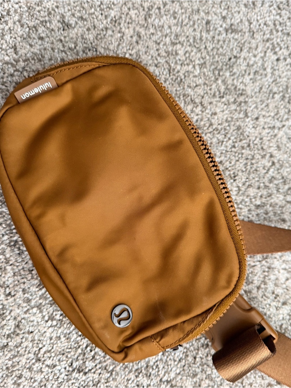 lululemon Everywhere Belt Bag 1L Tan/Brown Sling Belt Bag